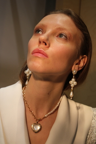 Top 10 earrings for straight hair